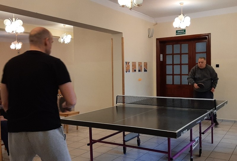 Mecz tenisa stołowego