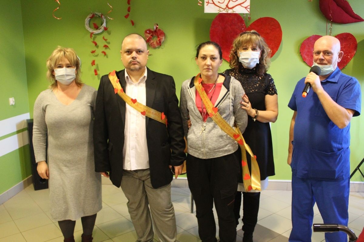 Uczestnicy spotkania walentynkowego