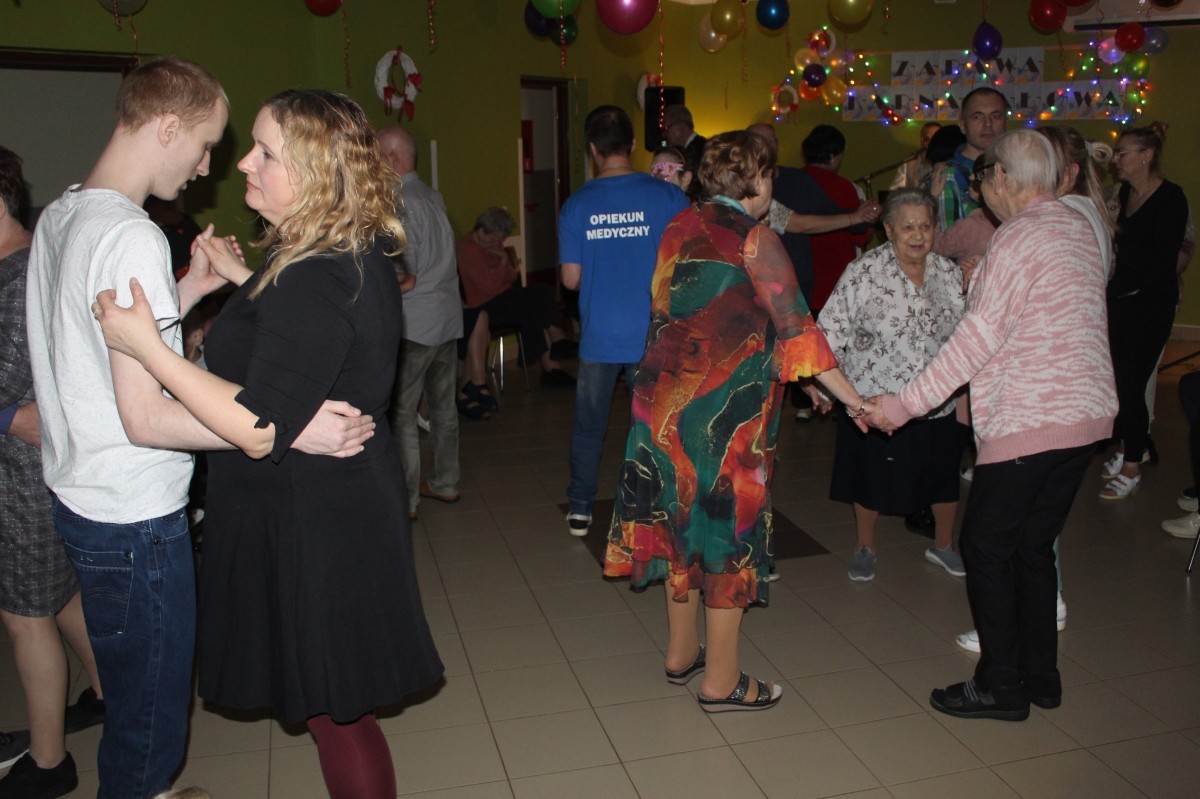 Zabawa taneczna