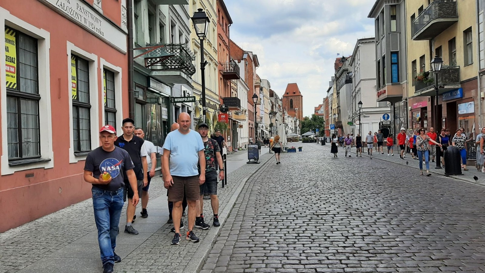 zawodnicy na starym mieście w Toruniu