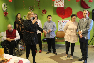 Uczestnicy spotkania walentynkowego