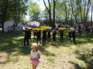 Występ zespołu dziecięcego